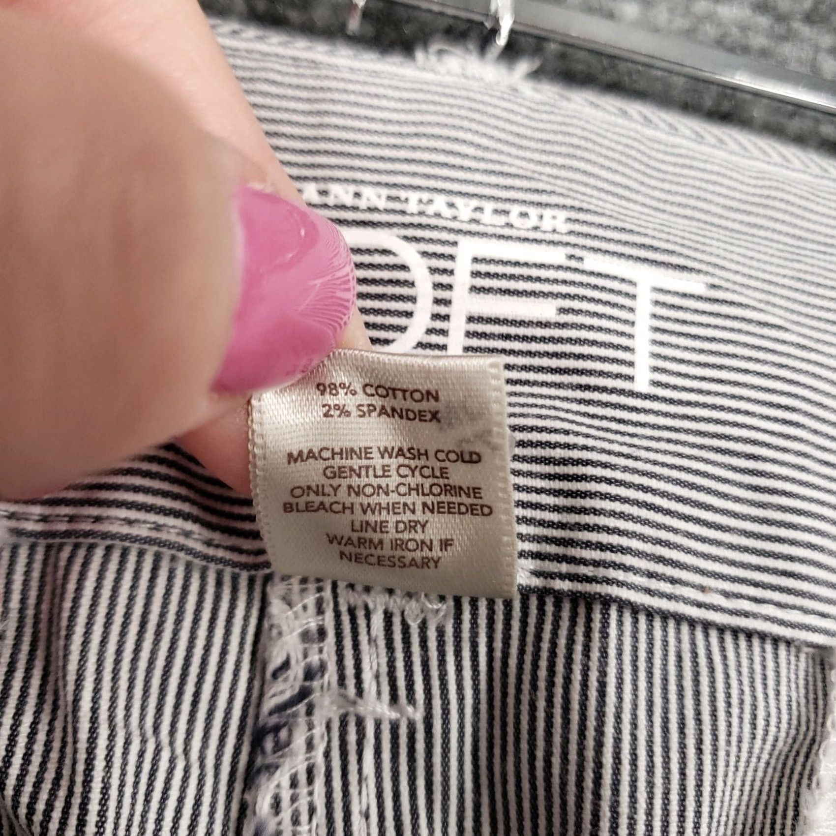 Ann Taylor Ann Taylor Loft Pants Women's 14 Gray Striped Flat Front Crop Mid Rise Casual Cropped Straight NY Size 36" / US 14 / IT 50 - 5 Thumbnail
