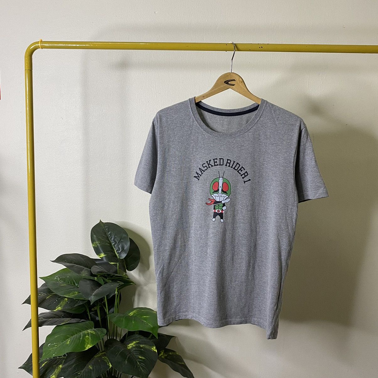 Anime GU x Masked Rider Collaboration Tee Size US M / EU 48-50 / 2 - 1 Thumbnail