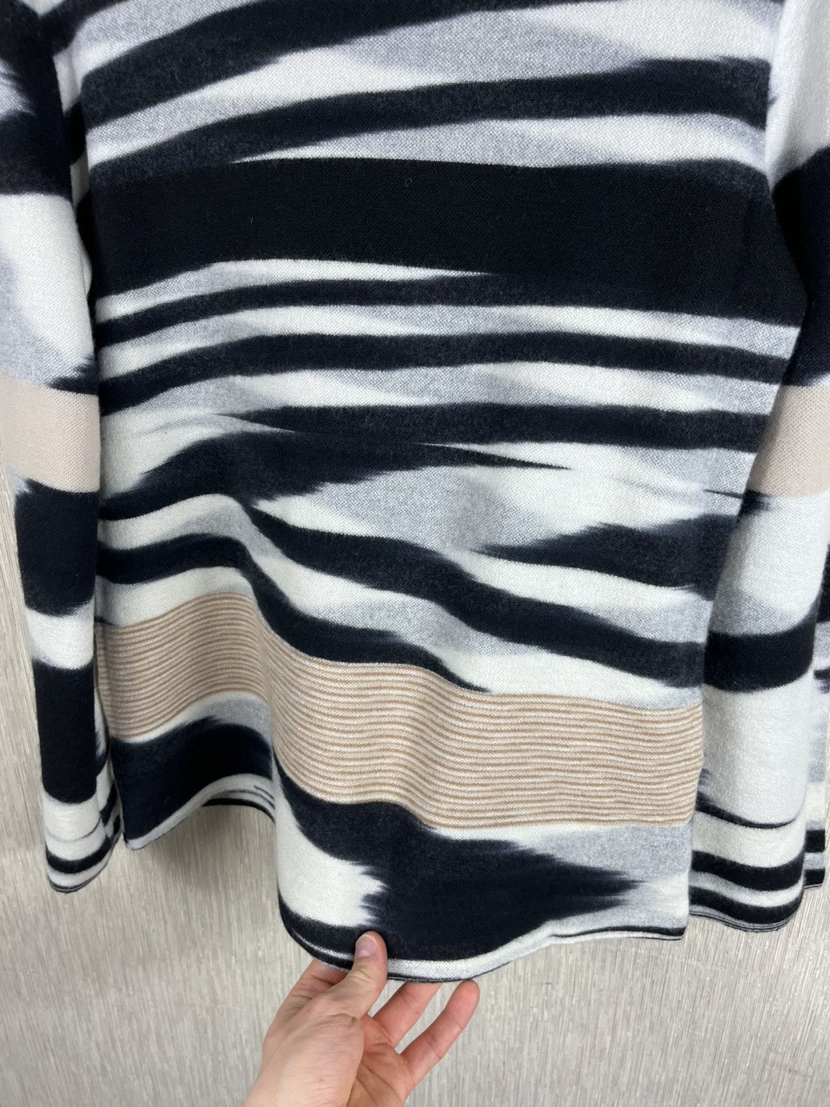 Designer × Missoni Missoni wool zebra patterned turtleneck sweater luxury Size M / US 6-8 / IT 42-44 - 18 Thumbnail