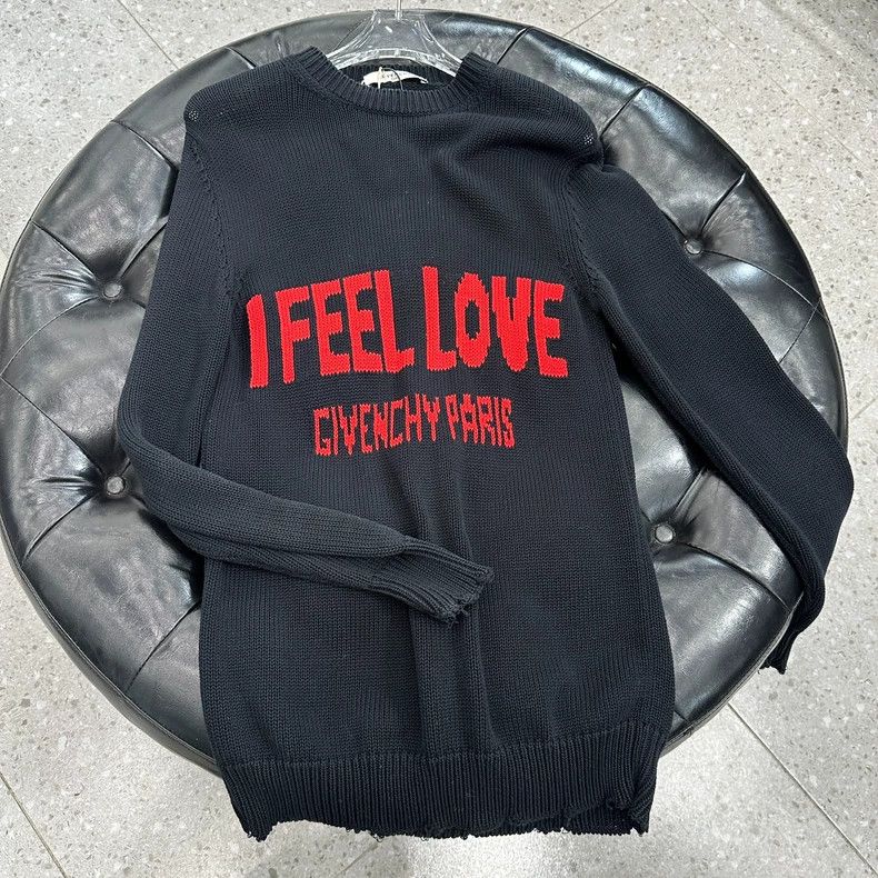 Givenchy Givenchy I Feel Love distressed sweater Size US XS / EU 42 / 0 - 1 Thumbnail