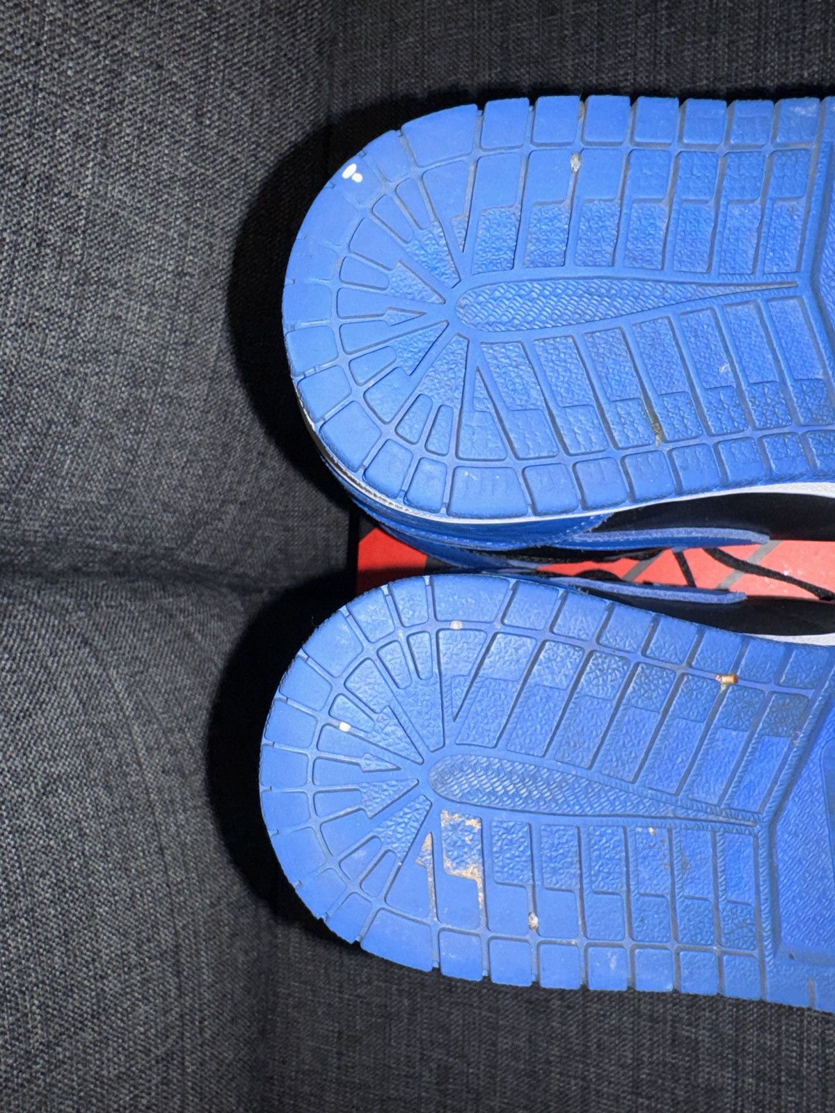 Jordan Brand Air Jordan 1 High Royal Blue Size US 8 / EU 41 - 17 Thumbnail