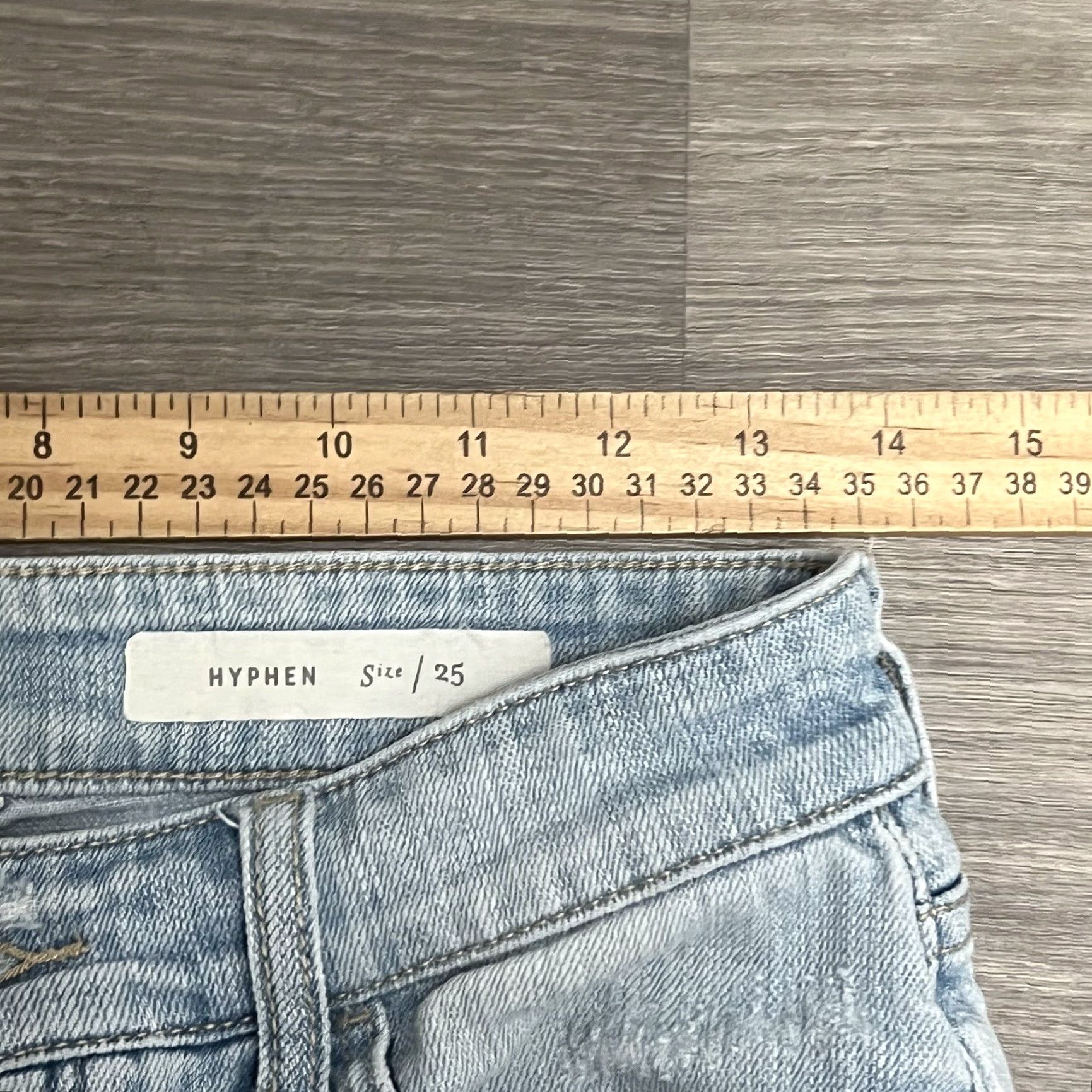 Anthropologie VINTAGE Anthropologie Jeans Womens 27x26 Pilcro & Letterpress Hyphen Patched Distressed Jeans Regular Blue 90s Womens Size 27" / US 4 / IT 40 - 4 Thumbnail