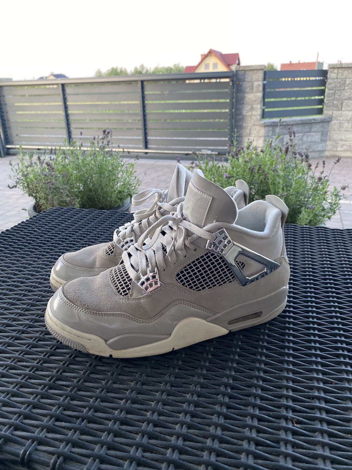 Jordan Brand Jordan 4 frozen moments Size US 9.5 / EU 42-43 - 1 Thumbnail