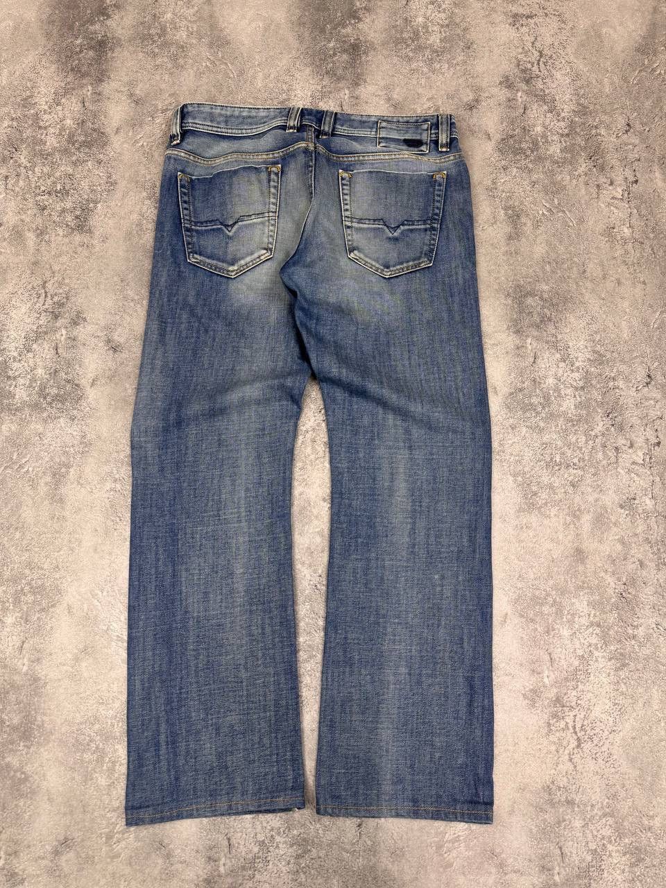 Diesel Diesel Men's Regular Straight Blue Jeans Size 33 Size US 33 - 1 Thumbnail