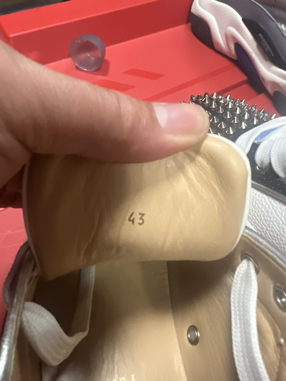 Christian Louboutin Christian Louboutin Louis Plato flat white lows Size US 10 / EU 43 - 3 Thumbnail