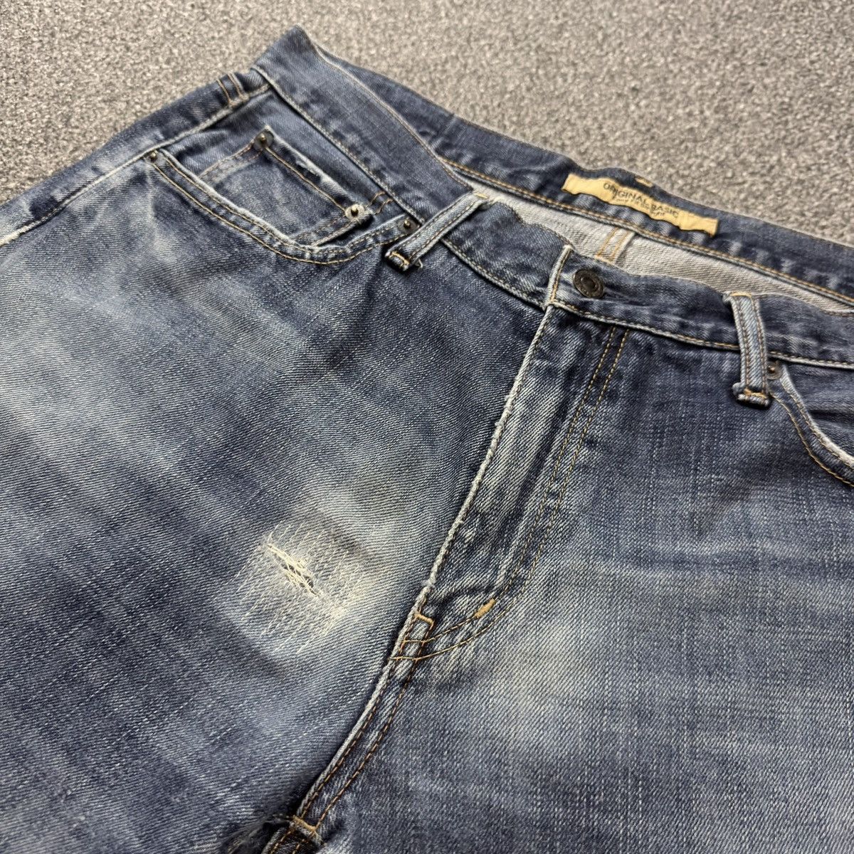 Undercover × Uniqlo Vintage Japanese Denim Uniqlo Faded Natural Washed Jeans W33 Size US 33 - 13 Thumbnail
