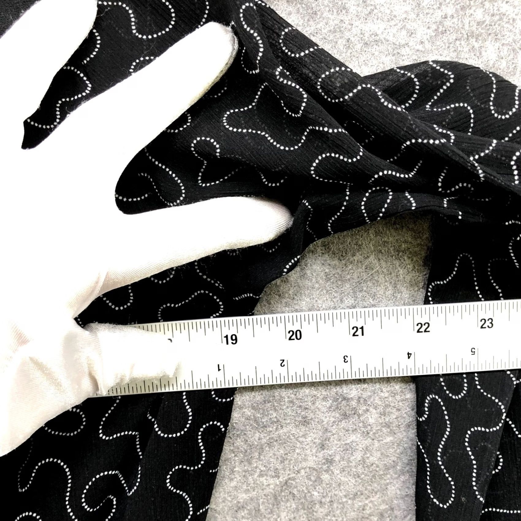 Club Monaco Club Monaco Dress Long Sleeve Black Printed A Line Split Neck Size 6 Womens Size M / US 6-8 / IT 42-44 - 7 Thumbnail