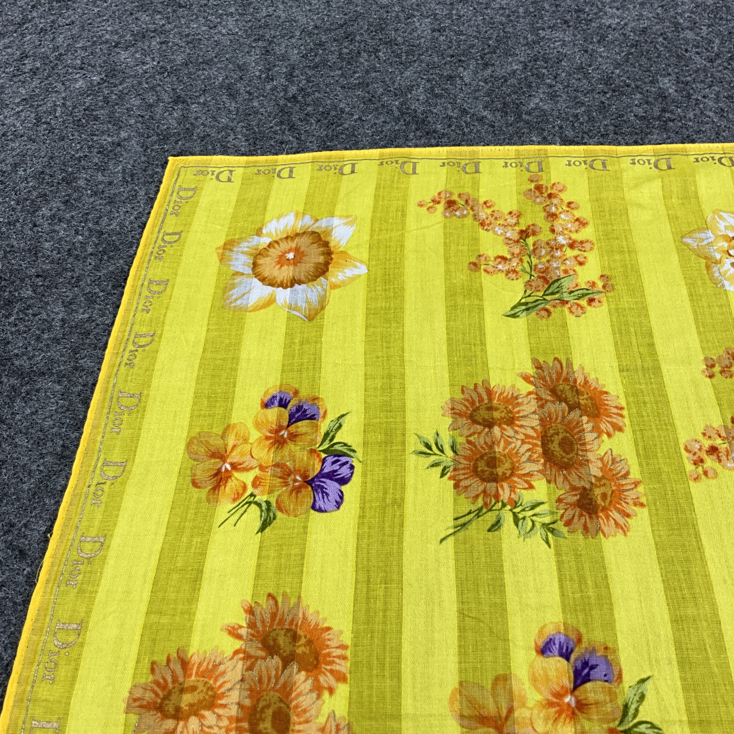 Vintage Christian Dior Handkerchief / Bandana / Neckerchief B064 Size ONE SIZE - 8 Thumbnail