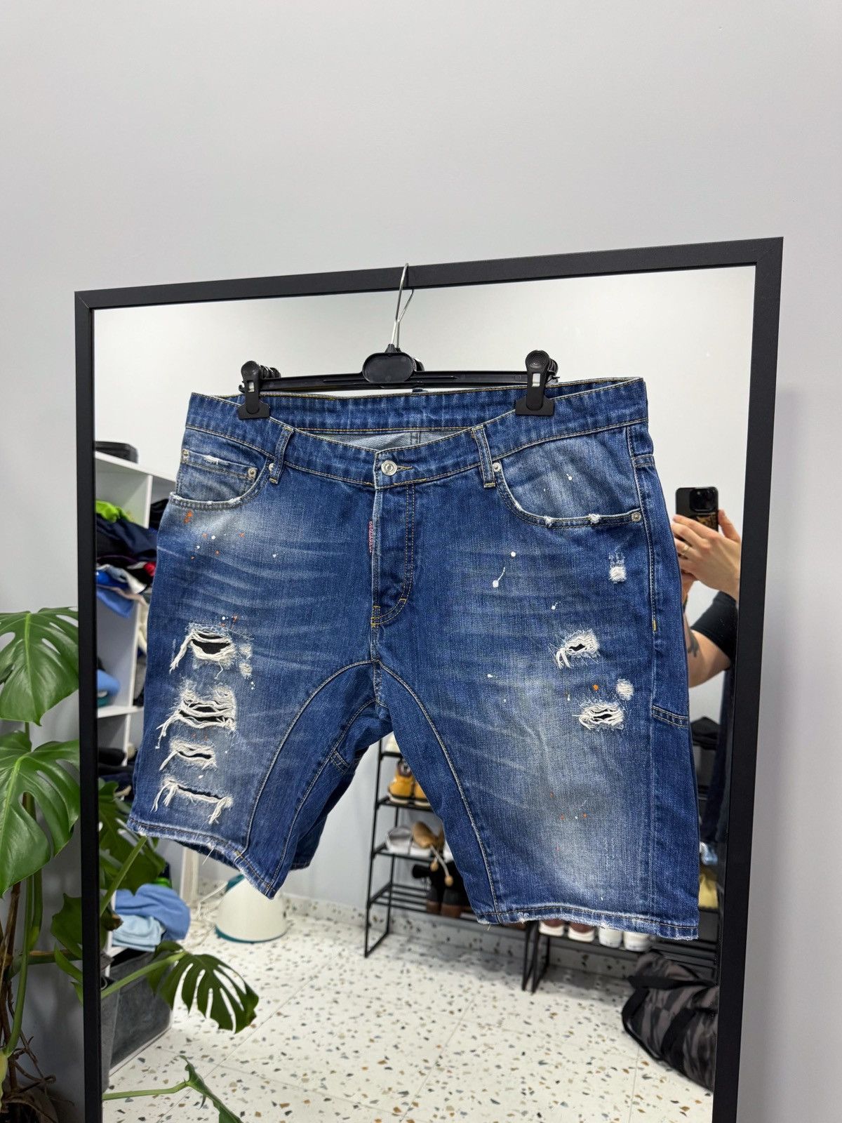 Dsquared2 Dsquared2 distressed denim shorts size 54 Size US 38 / EU 54 - 1 Thumbnail