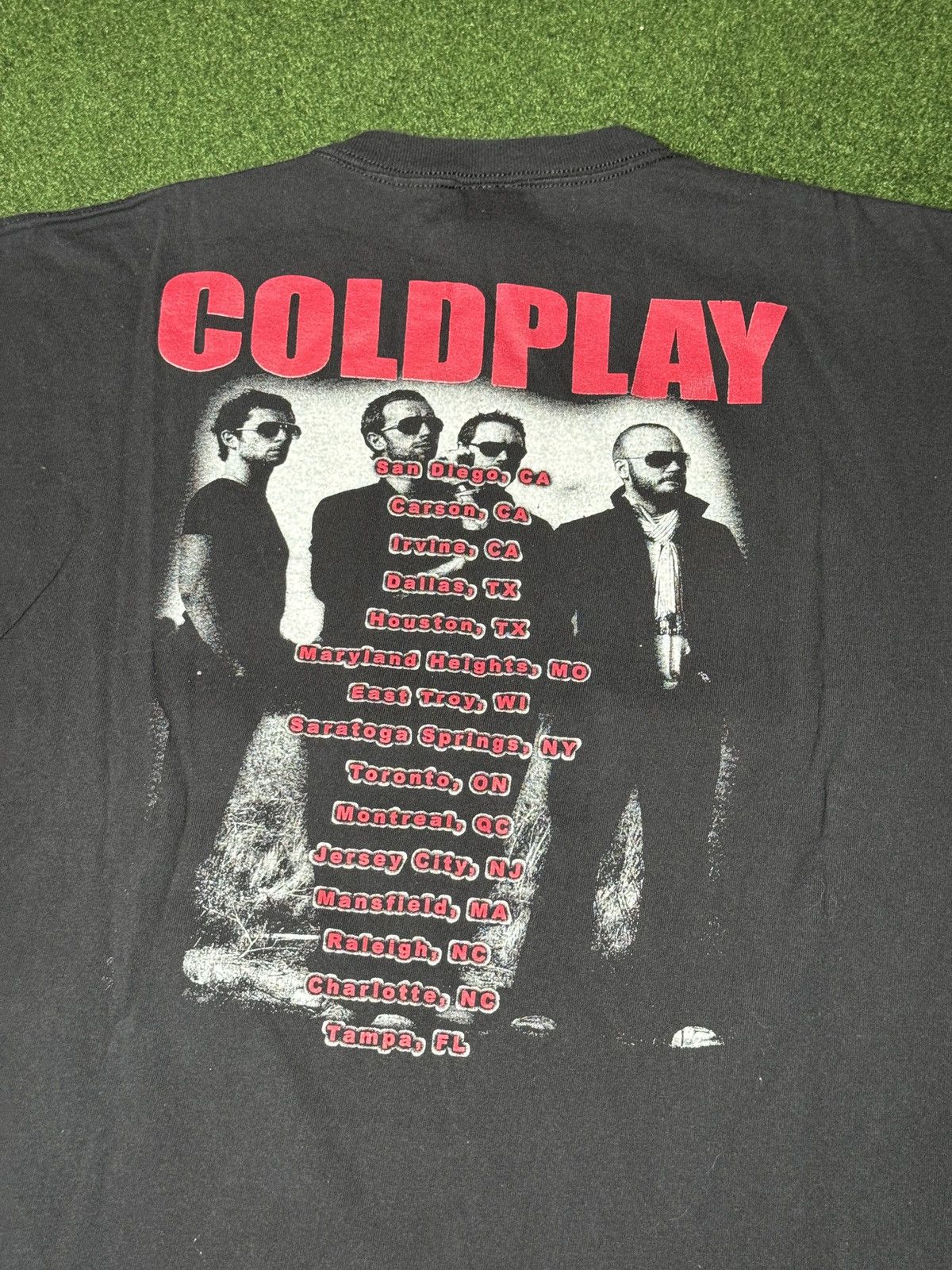 Band Tees × Vintage Vintage Y2K Coldplay Viva La Vida Mens Large Band T Shirt Size US L / EU 52-54 / 3 - 4 Thumbnail