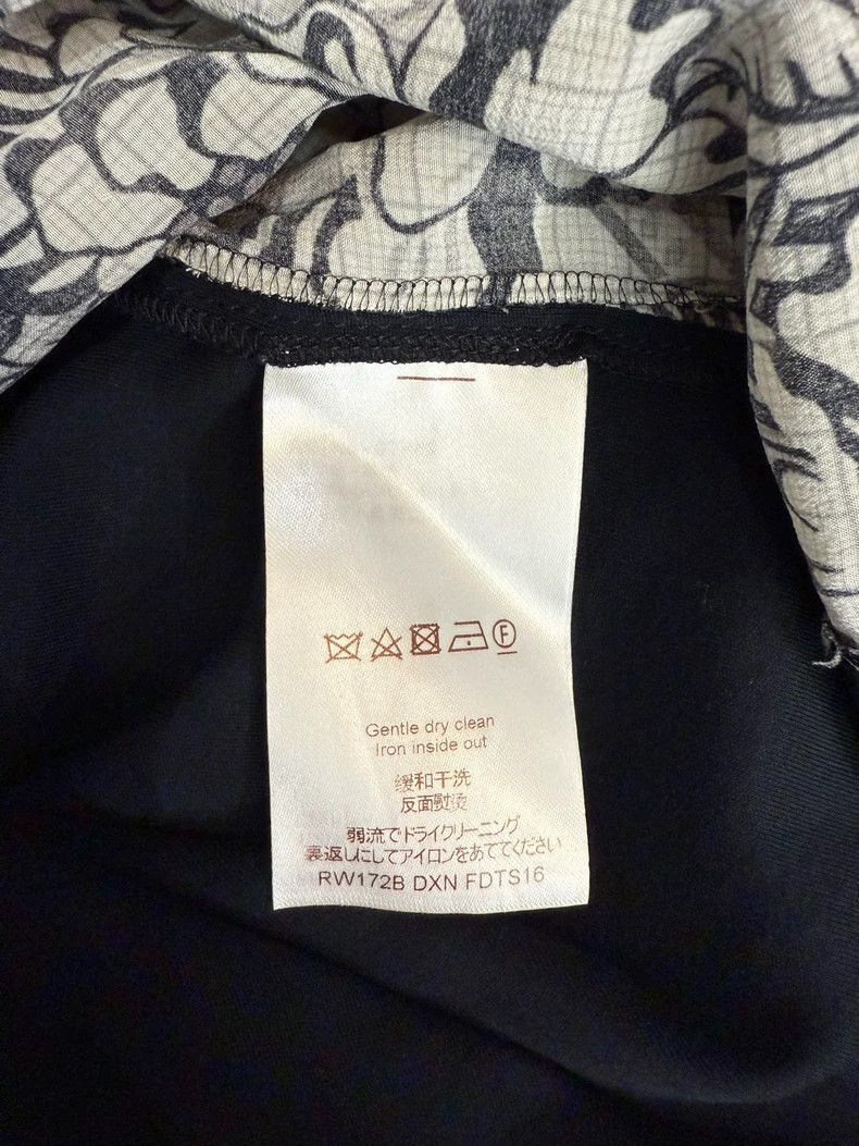 Louis Vuitton Louis Vuitton Black and white floral patchwork short-sleev Size US XS / EU 42 / 0 - 4 Thumbnail