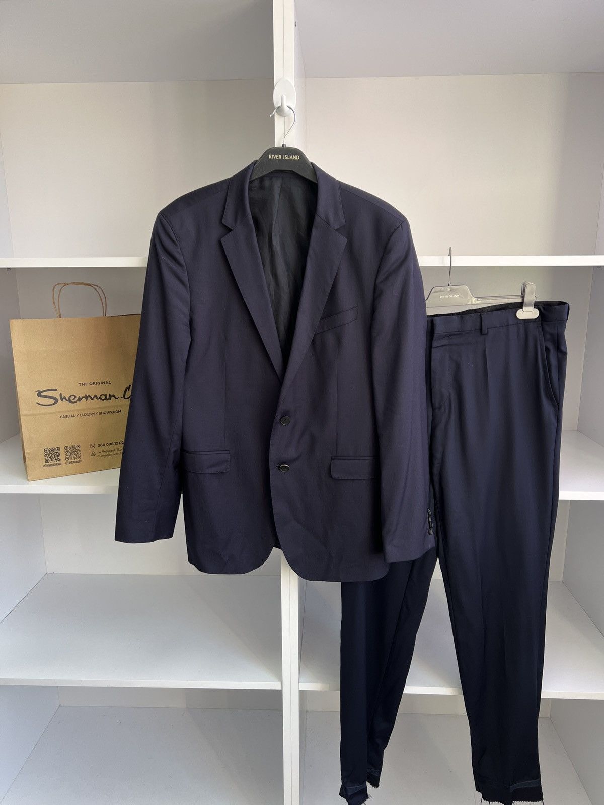 Hugo Boss × Vintage Vintage Hugo Boss Luxury Old Money Style Suit Size 52S - 9 Thumbnail