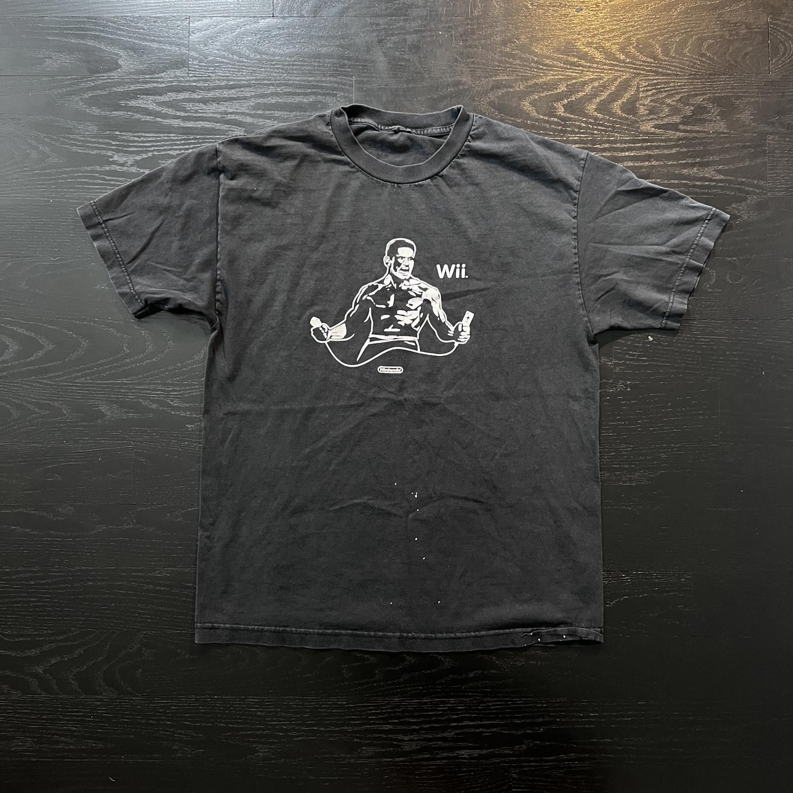 Vintage Authentic Wii Ninja Tee Shirt from 2000s Size US L / EU 52-54 / 3 - 1 Thumbnail