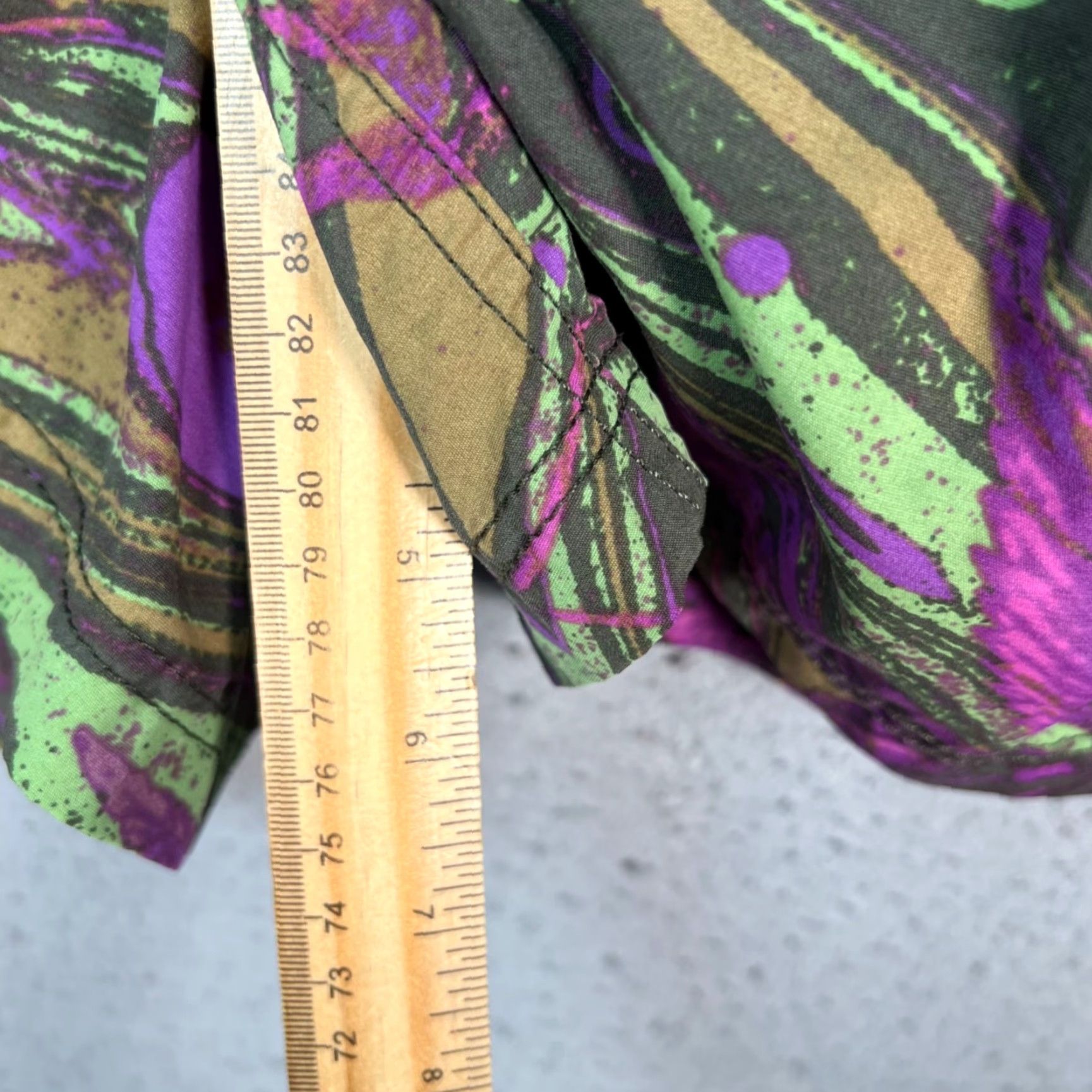 Urban Outfitters Urban Outfitters Mens XL Tropical Print Nylon Swim Shorts Multicolor Size US 36 / EU 52 - 7 Thumbnail
