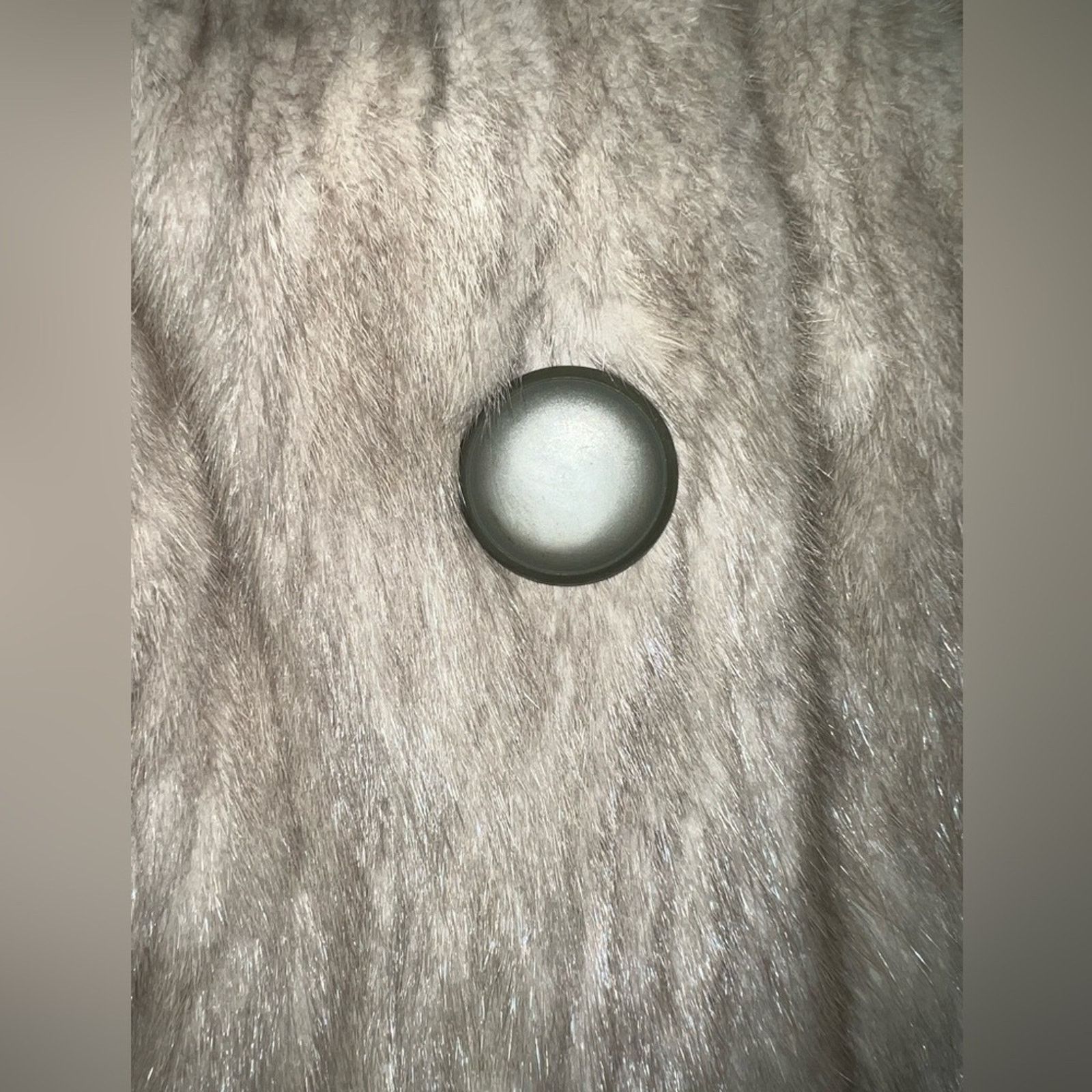 Vintage Stunning Vintage 1960s A.J. Ugent Azurene Mink Fur Coat! Size M / US 6-8 / IT 42-44 - 7 Thumbnail