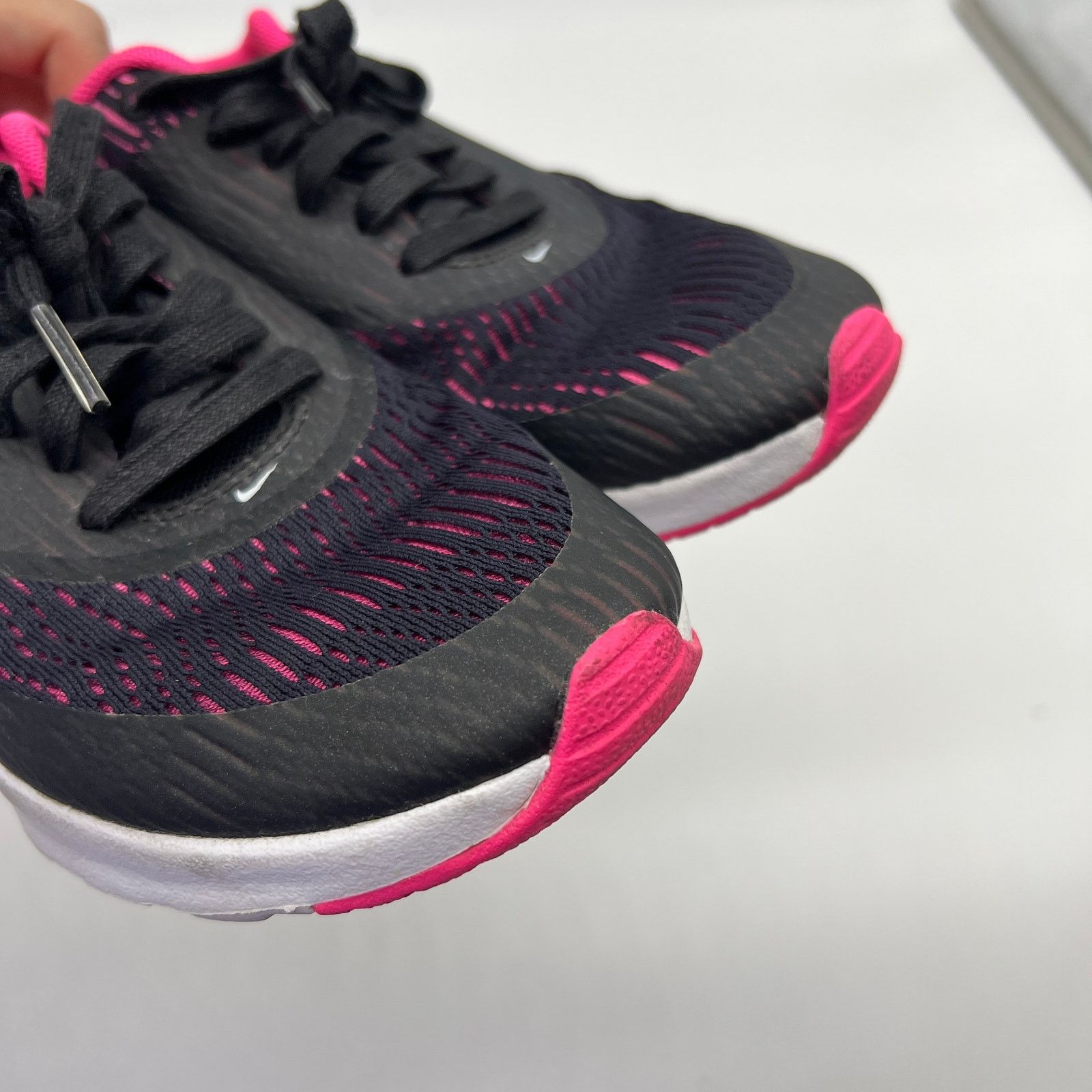 Nike Nike Women's Athletic Shoes Size 6 US Black Pink Size US 6 / IT 36 - 15 Thumbnail