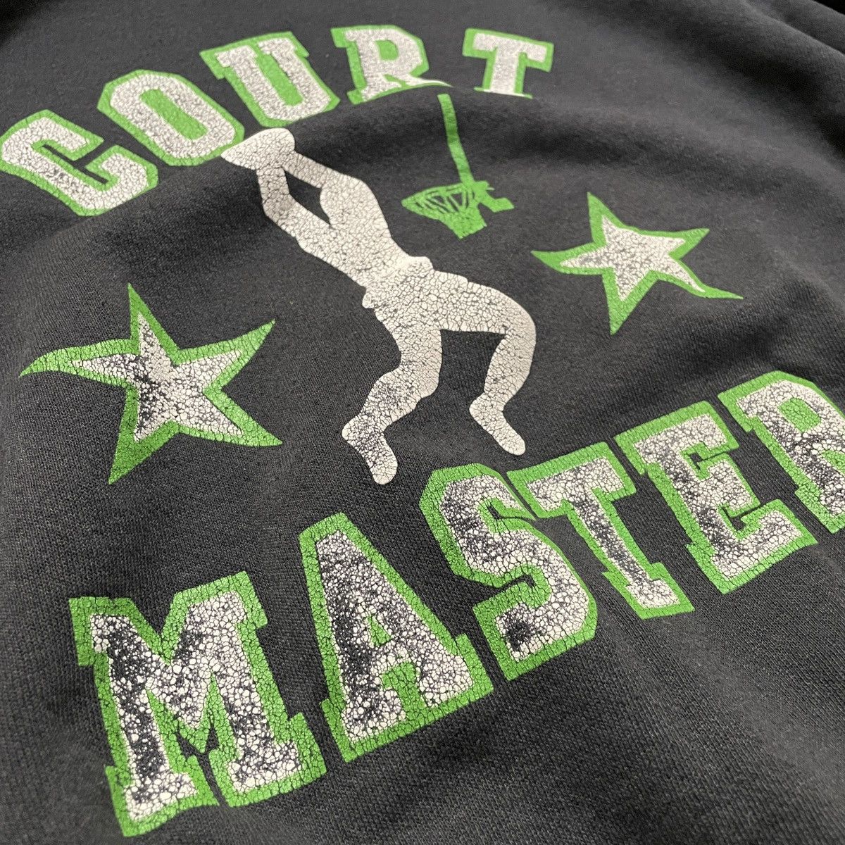 Vintage Vintage “Court Master” Crewneck Faded and Worn to Perfection Size US L / EU 52-54 / 3 - 1 Thumbnail