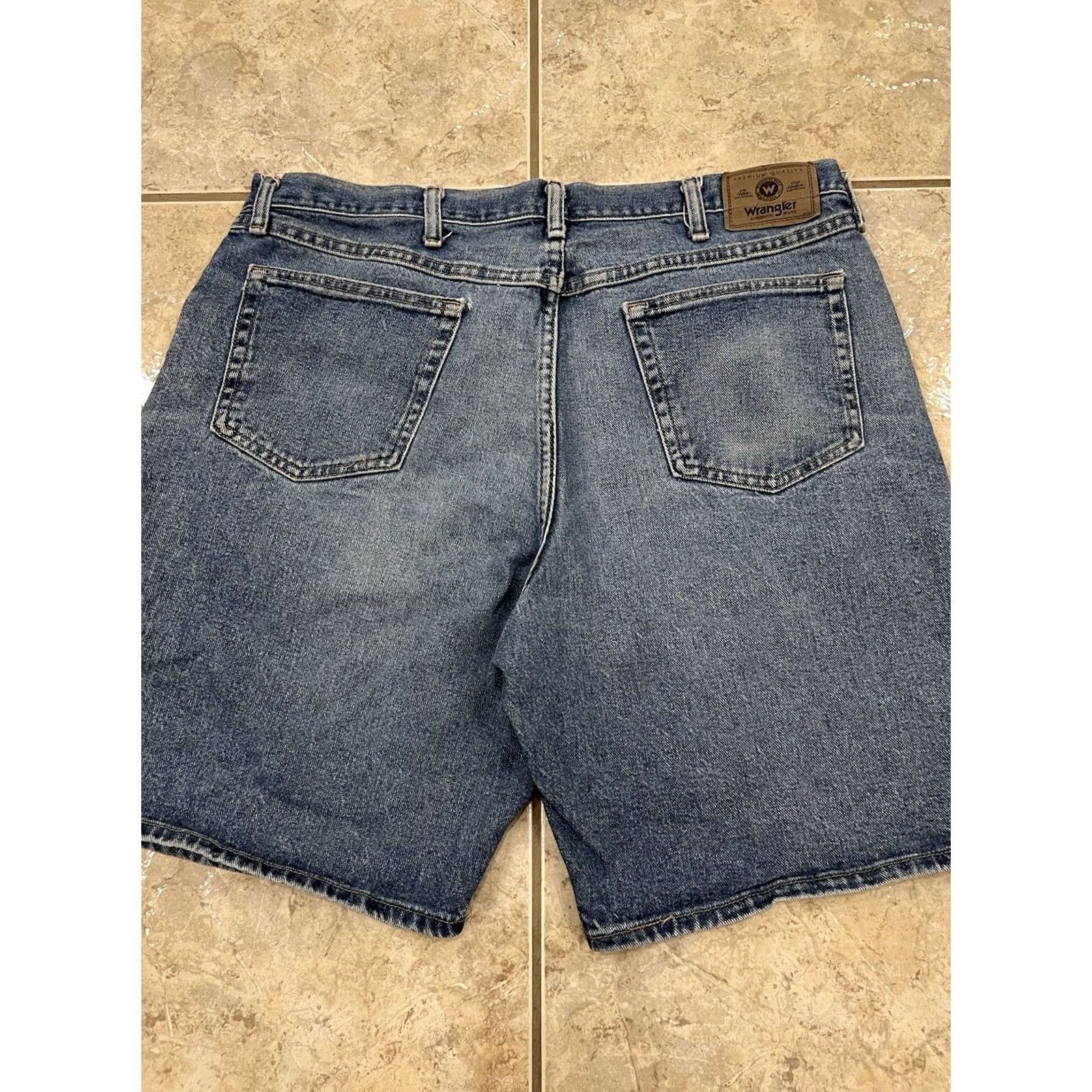 Wrangler VINTAGE? No. Size US 38 / EU 54 - 6 Thumbnail