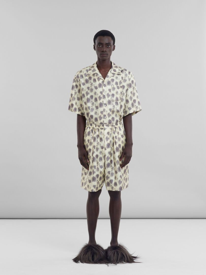 Marni o1w1db11025 Bermuda Shorts in Light Yellow Size US 32 / EU 48 - 2 Thumbnail