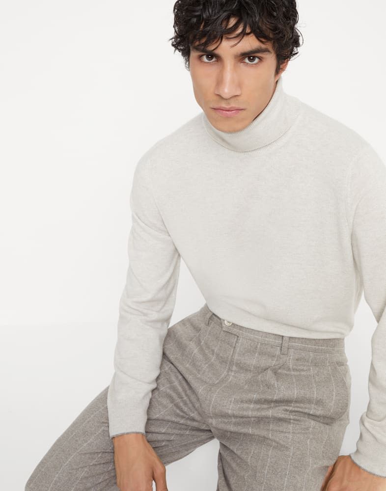 Brunello Cucinelli o1w1db10825 Cashmere Turtleneck in Grey Size US S / EU 44-46 / 1 - 3 Thumbnail