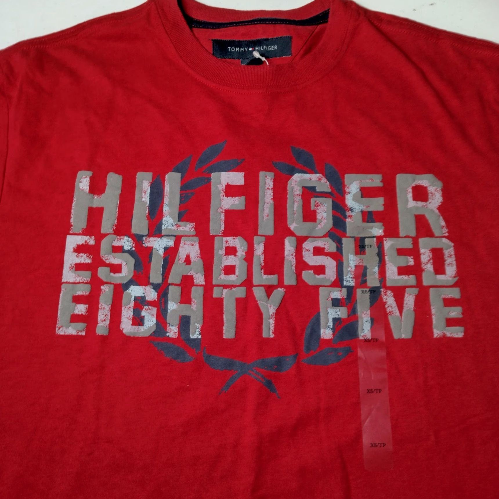 Tommy Hilfiger VINTAGE Tommy Hilfiger Shirt Men XS Red Puffy Graphic T Short Sleeve New 2011 Size US XS / EU 42 / 0 - 2 Thumbnail