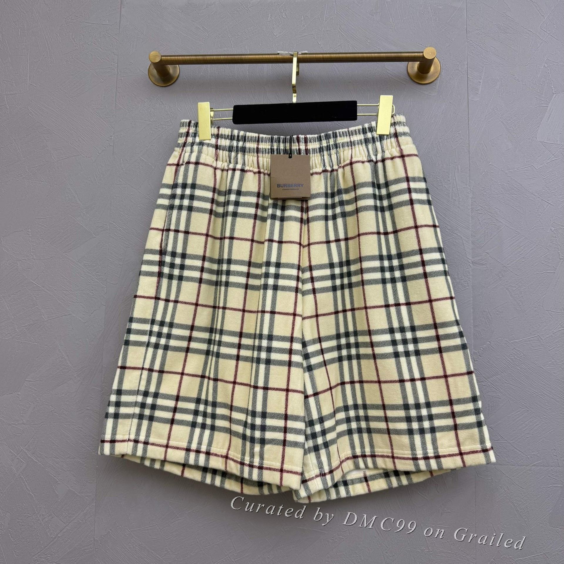 Burberry Burberry Classic Check Towel Shorts Size US 26 / EU 42 - 1 Thumbnail