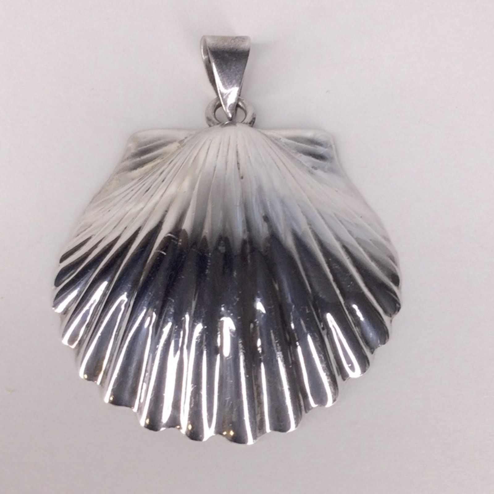 Other Bohemian Scallop Seashell Silver Tone Necklace Pendant Size ONE SIZE - 2 Thumbnail