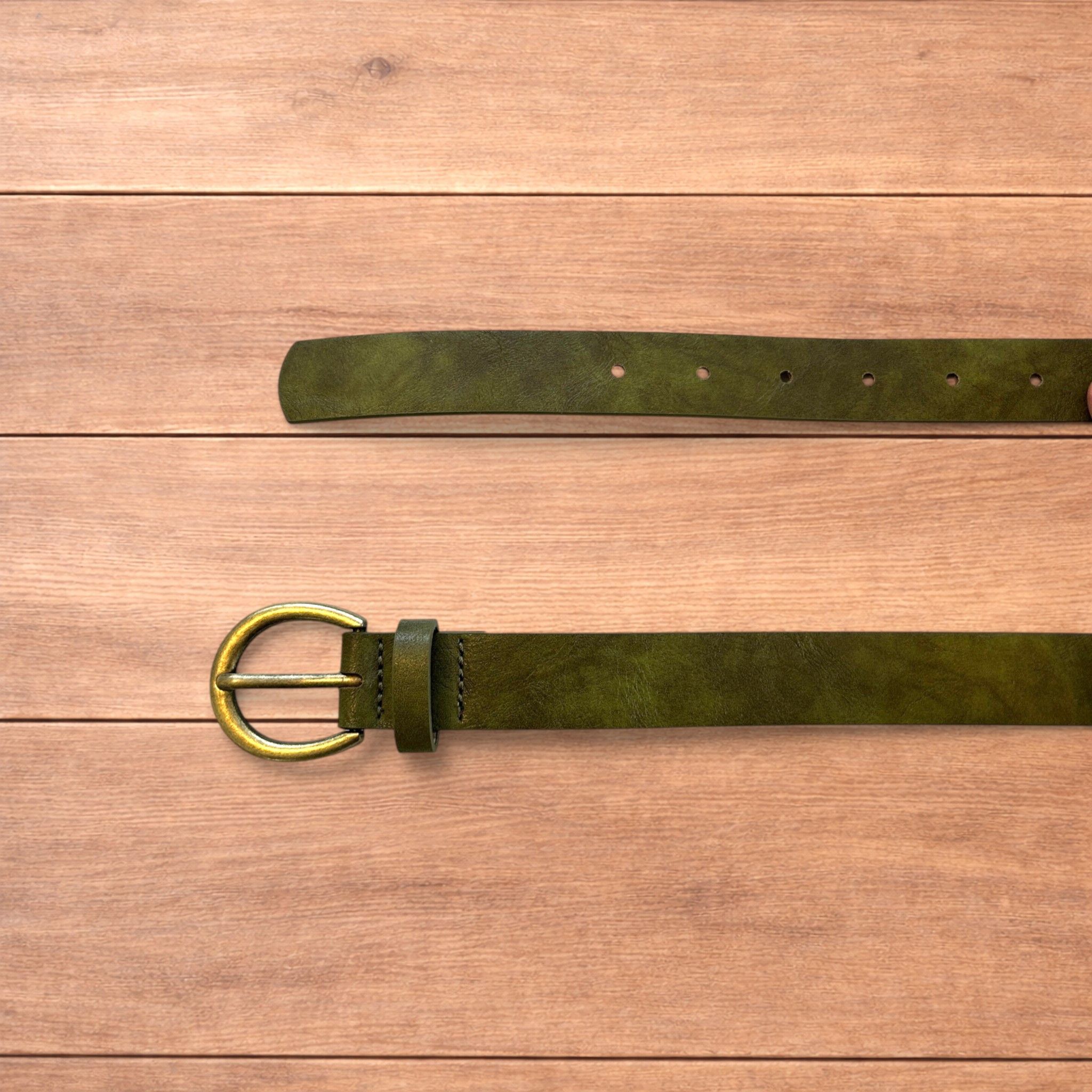 Japanese Brand Faux leather boho cowboy belt in olive green with gold trim. Size ONE SIZE - 3 Thumbnail