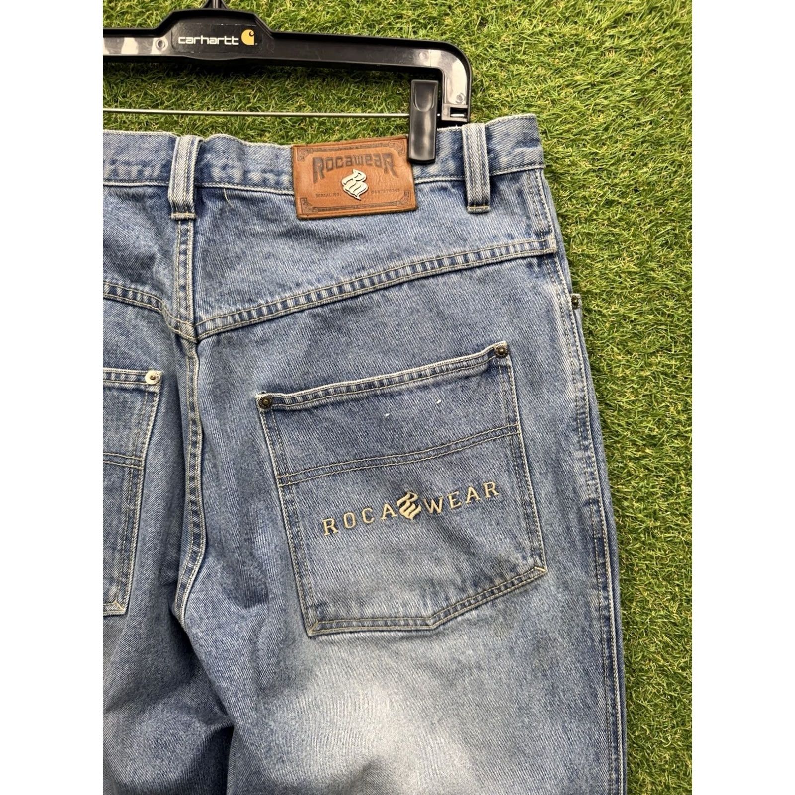 Rocawear VINTAGE Rocawear Jeans Baggy 90s Grunge Hip Hop Punk Jnco 98s Wide-Leg Mens 36x34 Blue Denim Cotton Blend Stone Wash Light 5-Pocket Relaxed Size US 36 / EU 52 - 4 Thumbnail