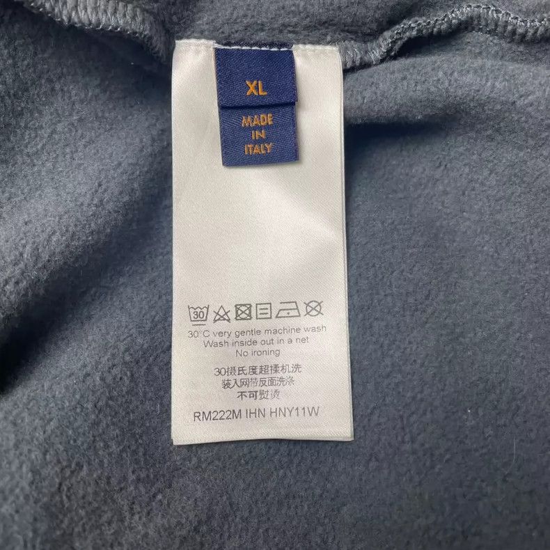 Louis Vuitton Louis Vuitton Small plane full of logo long sleeves 2501-Ne Size US XL / EU 56 / 4 - 4 Thumbnail