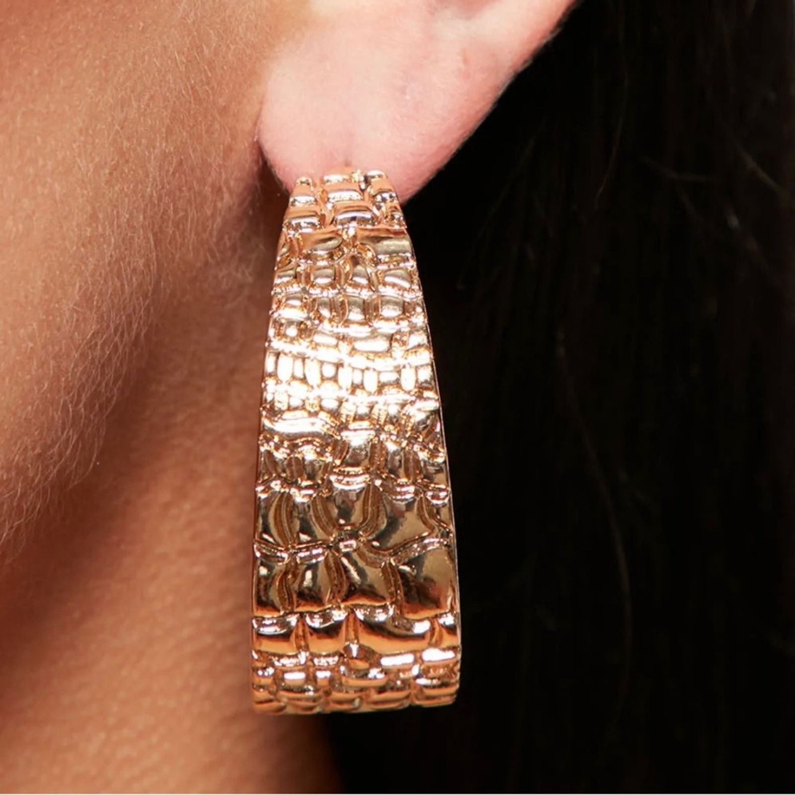 Other FASHION NOVA Golden Hour Glow Earrings NWT Size ONE SIZE - 1 Thumbnail