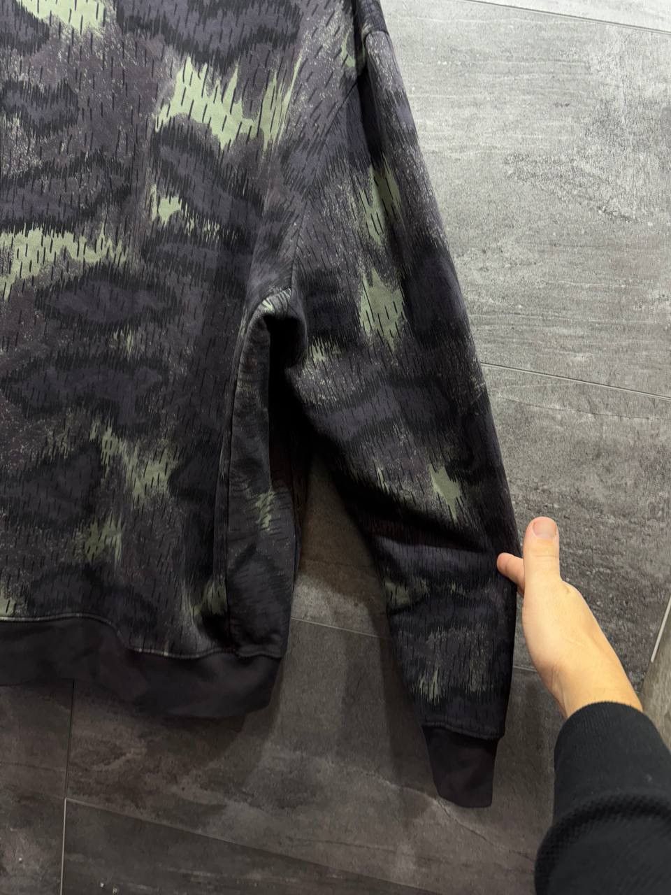 Paul Smith PAUL SMITH Camo Print Sweatshirt Military Black Green Size US XXL / EU 58 / 5 - 20 Thumbnail