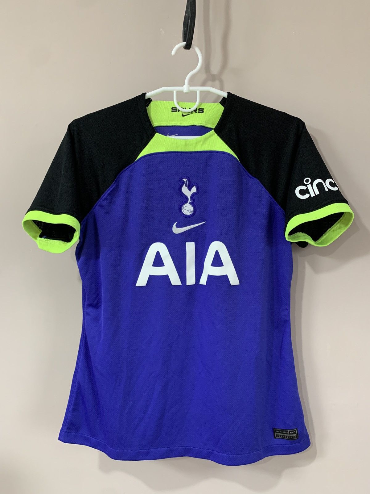 Nike Womens Tottenham Hotspur Away Football Shirt Nike Soccer M Size M / US 6-8 / IT 42-44 - 1 Thumbnail