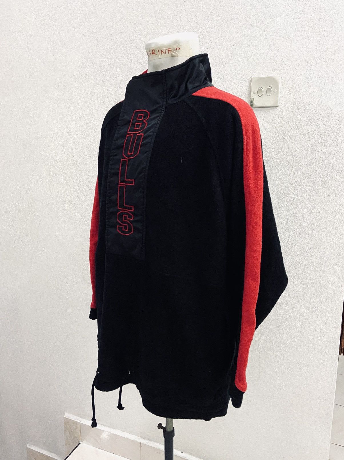NBA VINTAGE CHICAGO BULLS FLEECE JUMPER Size US M / EU 48-50 / 2 - 3 Thumbnail