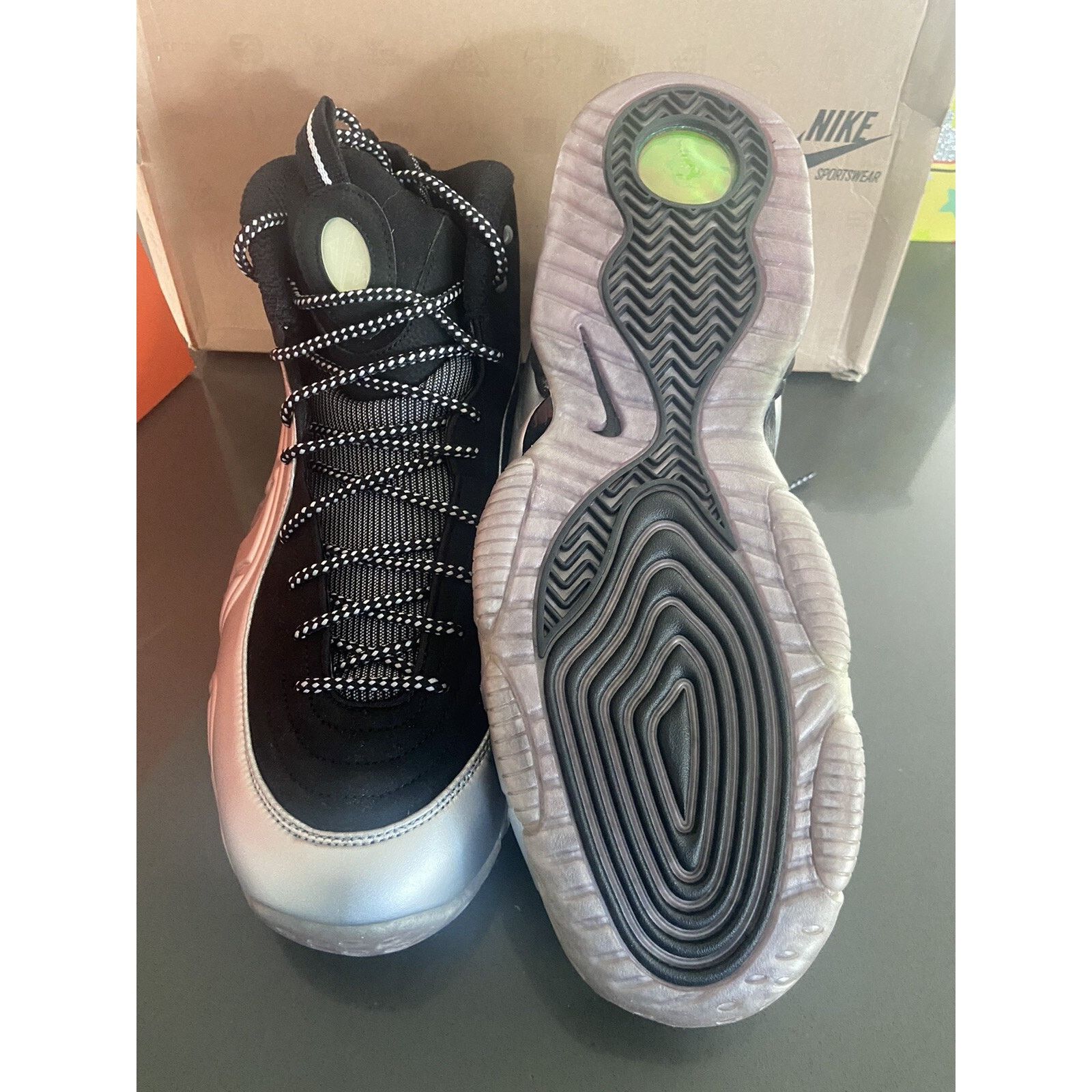 Nike NEW Nike 1/2 CENT Basketball Shoes Silver Penny Hardaway 12 Size US 12 / EU 45 - 2 Thumbnail