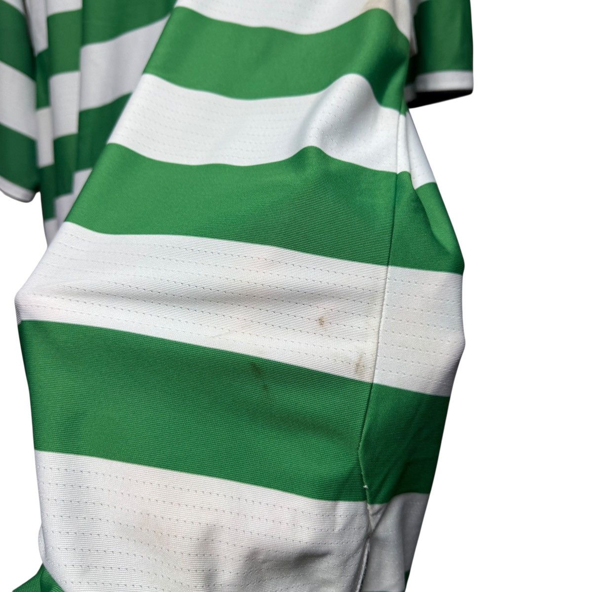 Umbro Celtic Home 2004/2005 Umbro Soccer Jersey Vintage Shirt Size US XL / EU 56 / 4 - 11 Thumbnail