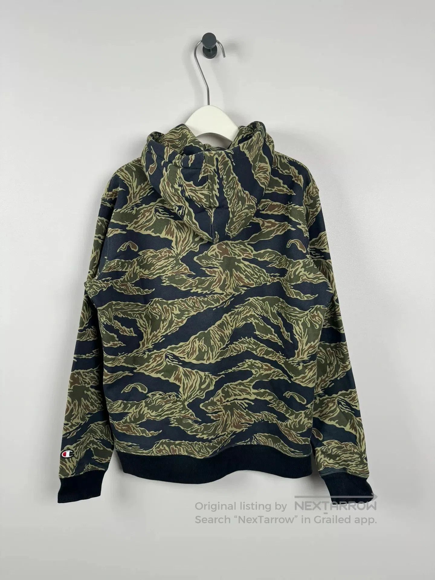Other supreme champion tiger camo sweatshirt size S. Size US S / EU 44-46 / 1 - 2 Thumbnail