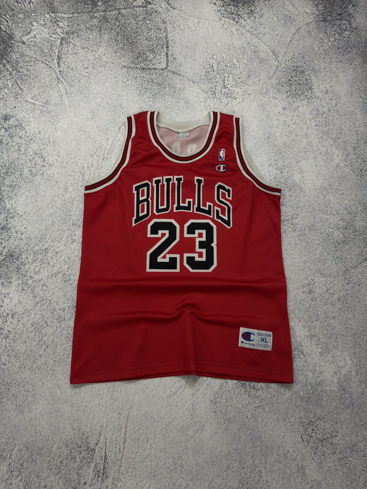 Champion × Vintage VINTAGE 90s CHAMPION JORDAN CHICAGO BULLS JERSEY TEE TSHIRT Size US XL / EU 56 / 4 - 1 Thumbnail