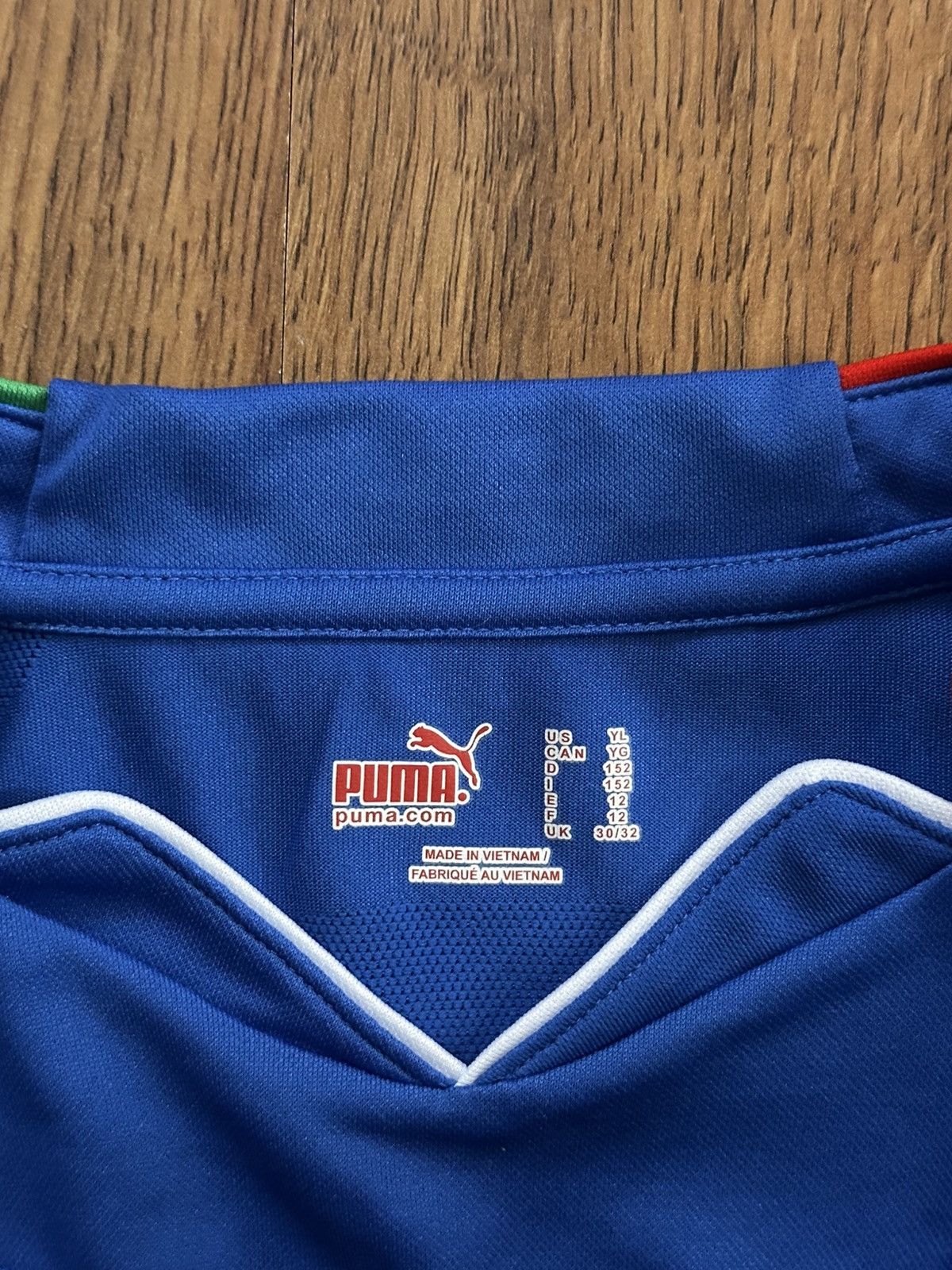 Puma Vintage Puma Italy 2008-2010 Home Football Shirt Jersey YL Size US XXS / EU 40 - 5 Thumbnail