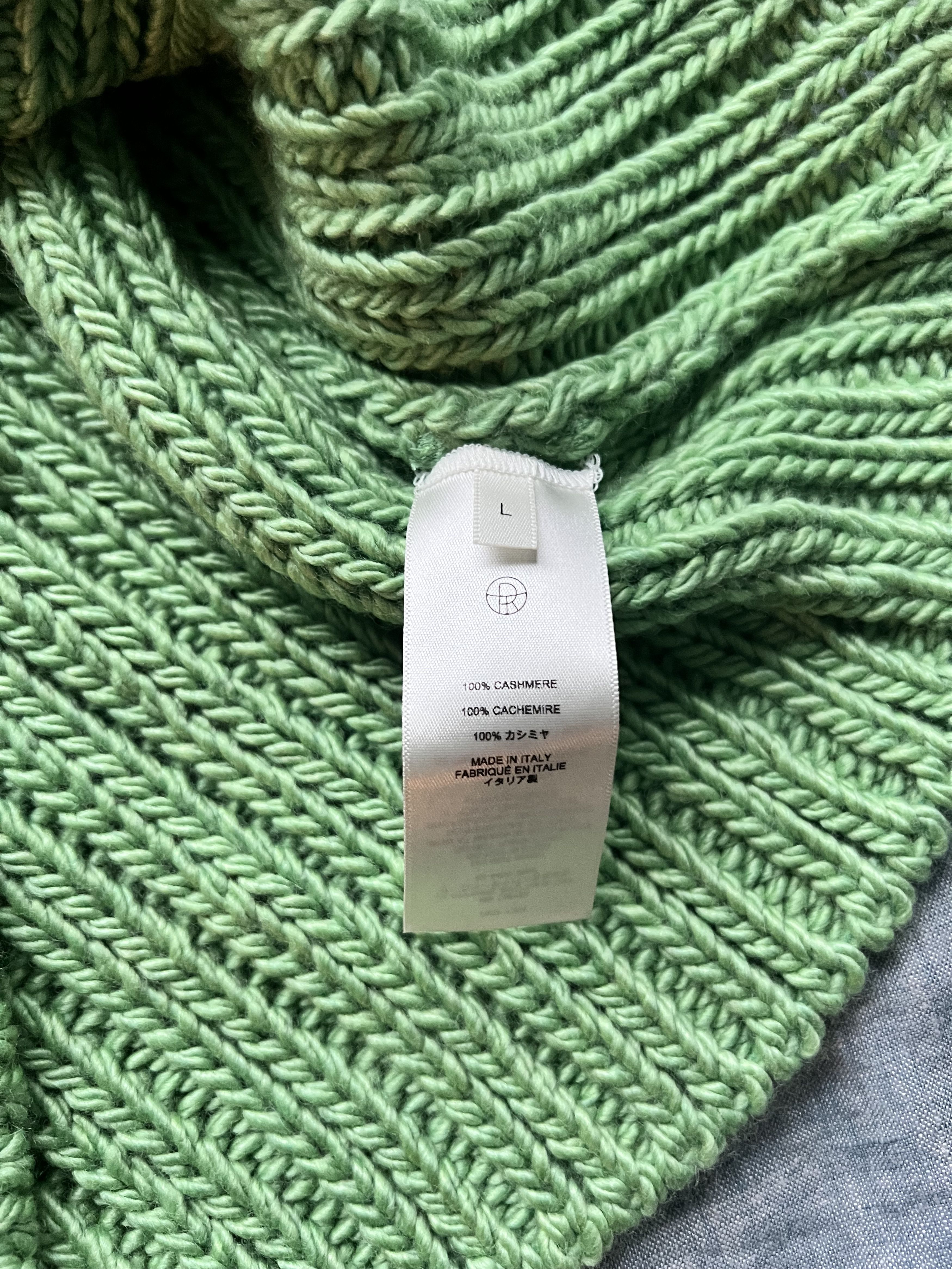 The Row 5000USD Marnie Top in Cashmere Size US L / EU 52-54 / 3 - 4 Thumbnail