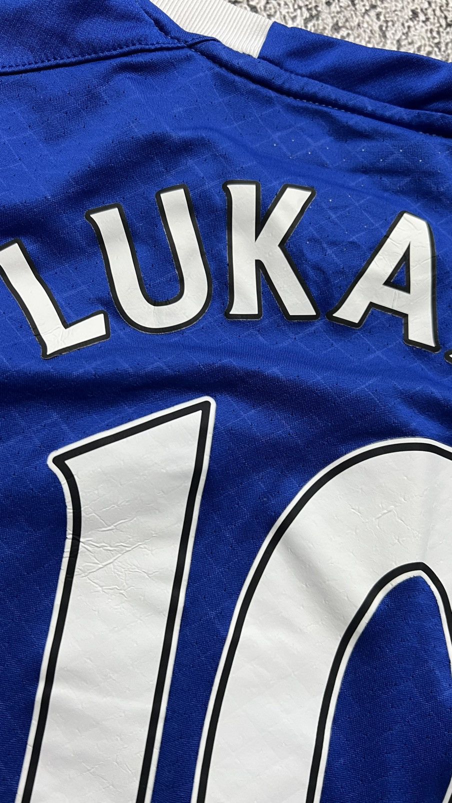 Umbro 2016-2017 Everton Romelo Lukaku umbro jersey long sleeve Size US M / EU 48-50 / 2 - 11 Thumbnail