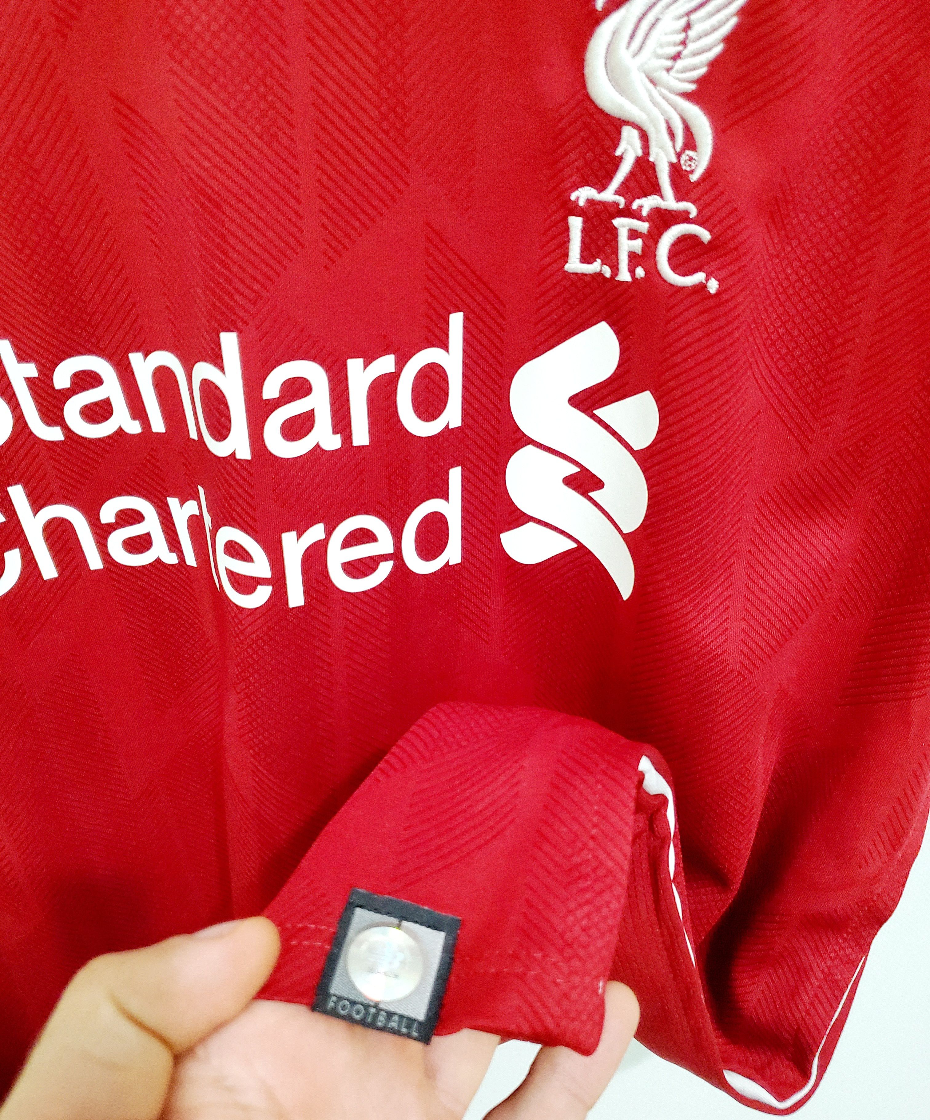 New Balance LIVERPOOL 2018 - 2019 HOME SHIRT #11 SALAH (VERY GOOD) L Size US L / EU 52-54 / 3 - 3 Thumbnail