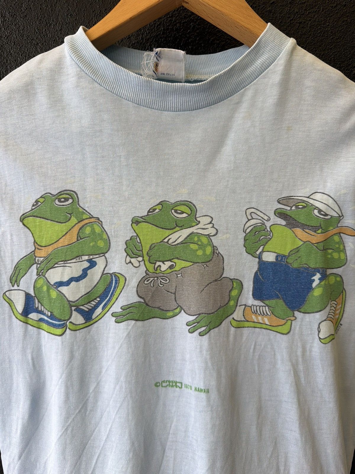 Vintage Vintage 70s/80s Three Frogs Graphic Tee Single Stitch Size US S / EU 44-46 / 1 - 5 Thumbnail