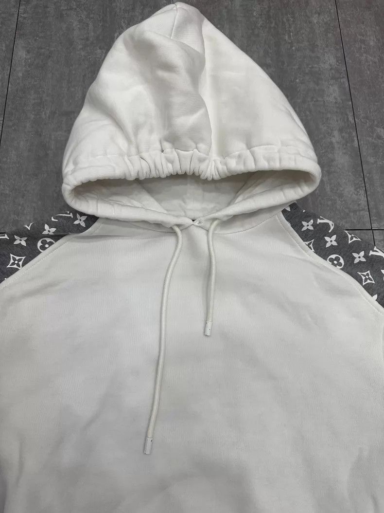 Louis Vuitton Louis Vuitton White and black color-block hooded long-slee Size US S / EU 44-46 / 1 - 3 Thumbnail