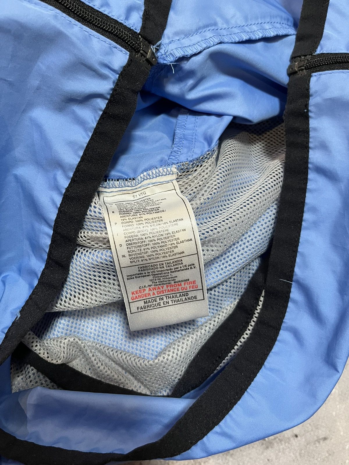 Nike × Vintage Nike Vintage Track Jacket Therma fit Y2K reflective Size US M / EU 48-50 / 2 - 8 Thumbnail