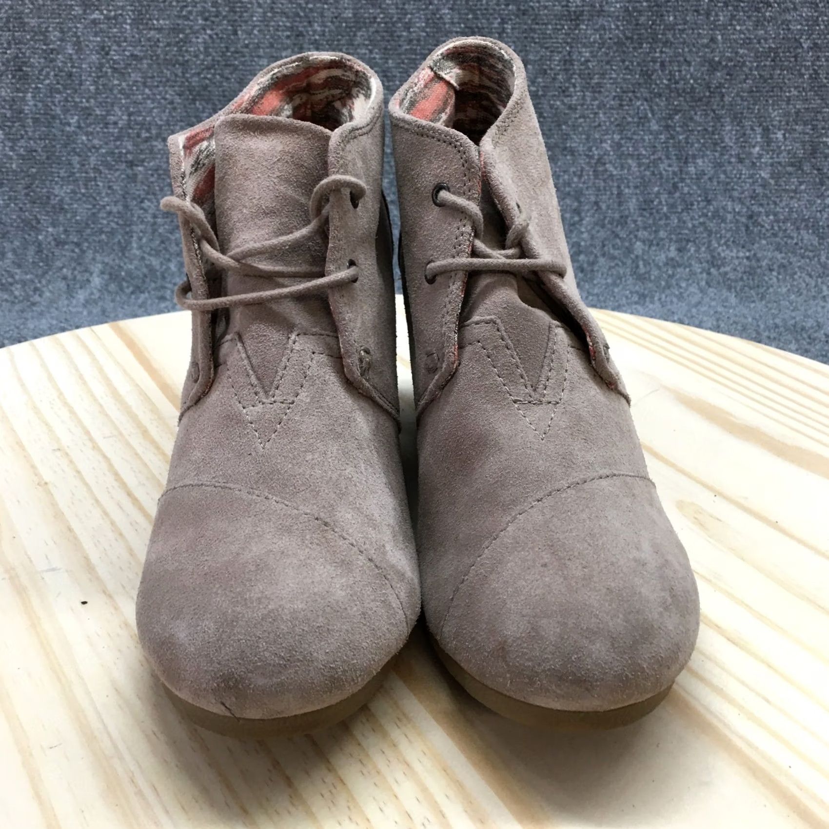 Toms TOMS Ankle Boots Womens 10 Brown Desert Round Toe Laced Up Wedge Heel Suede Boots Size US 10 / IT 40 - 6 Thumbnail