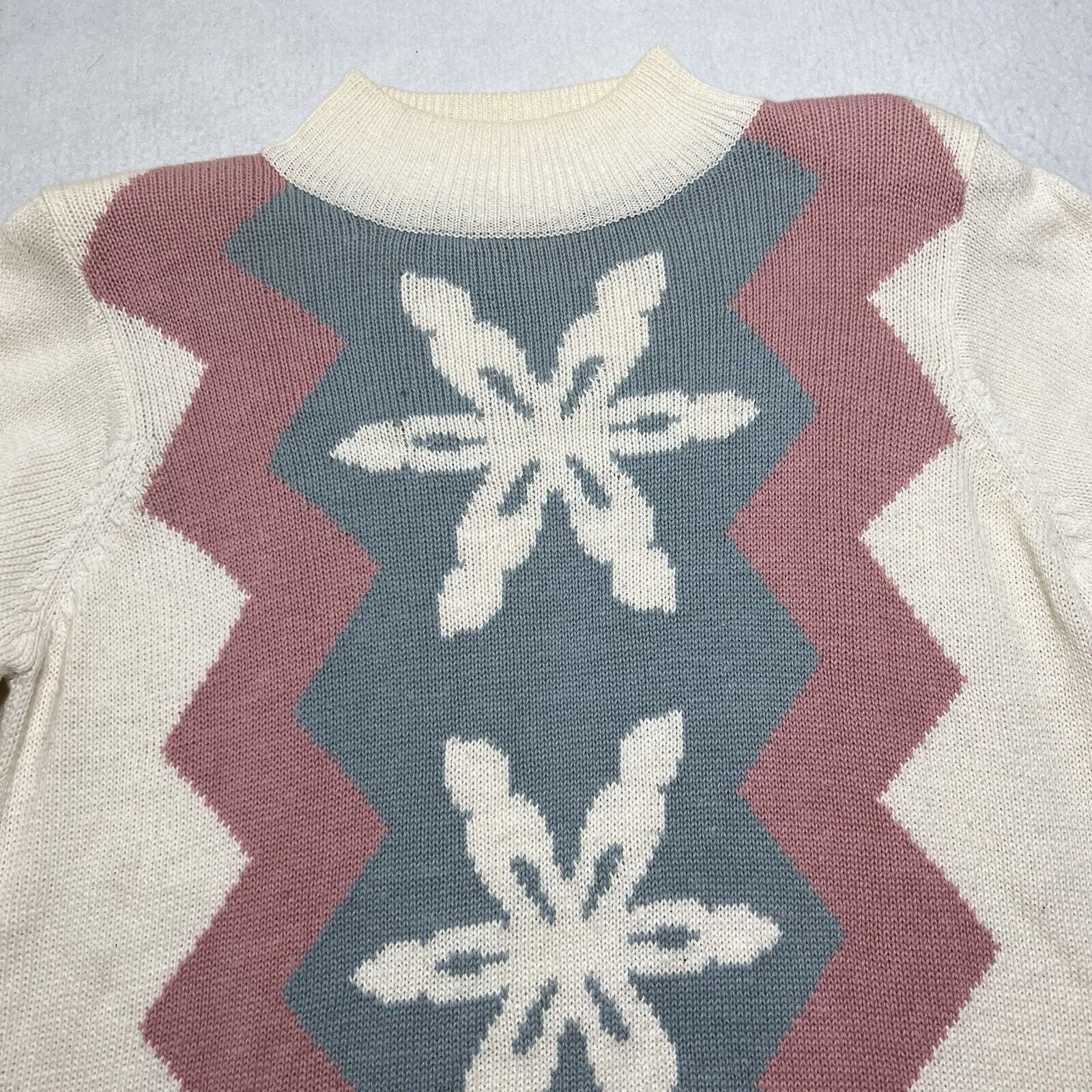 Vintage Vintage Petite Sophisticate Snowflake Turtleneck Sweater Size S / US 4 / IT 40 - 2 Thumbnail