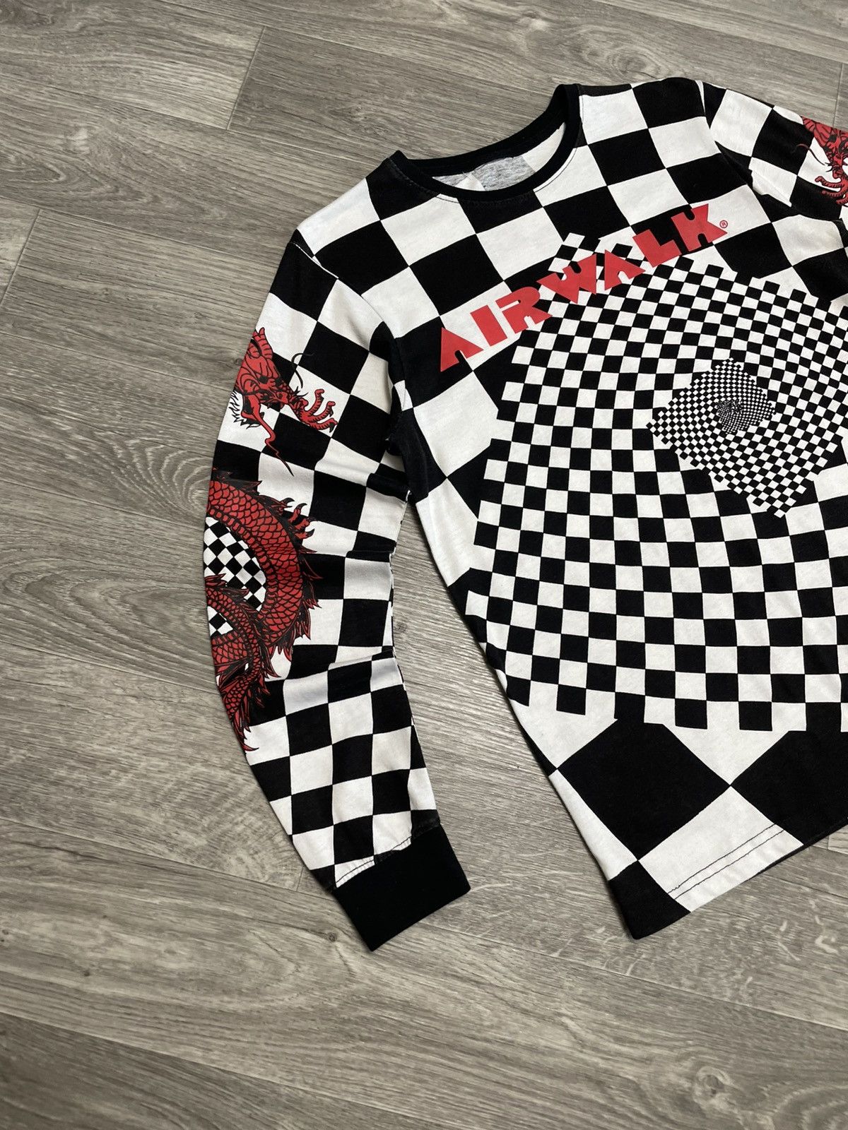 Airwalk Airwalk Long Sleeve Graphic Shirt Checkerboard Dragon Print Size US M / EU 48-50 / 2 - 4 Thumbnail