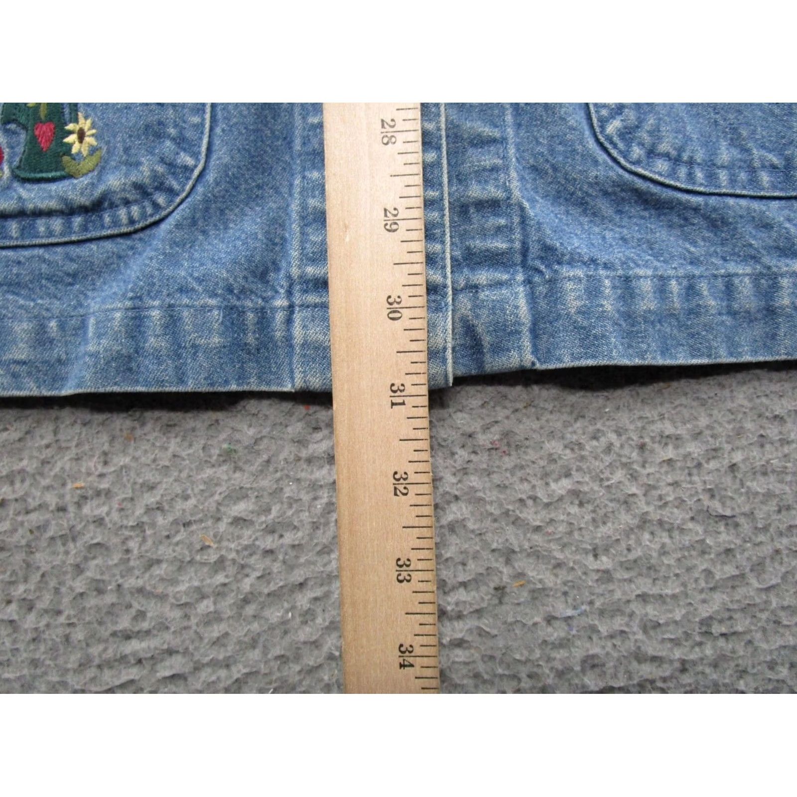 Vintage Christopher & Banks Women's Jacket Denim Blue Embroidered Angels 90s M Denim Jacket Mid-Length Button Cotton Lining Pockets Collared Regular Womens Size 32" / US 10 / IT 46 - 7 Thumbnail