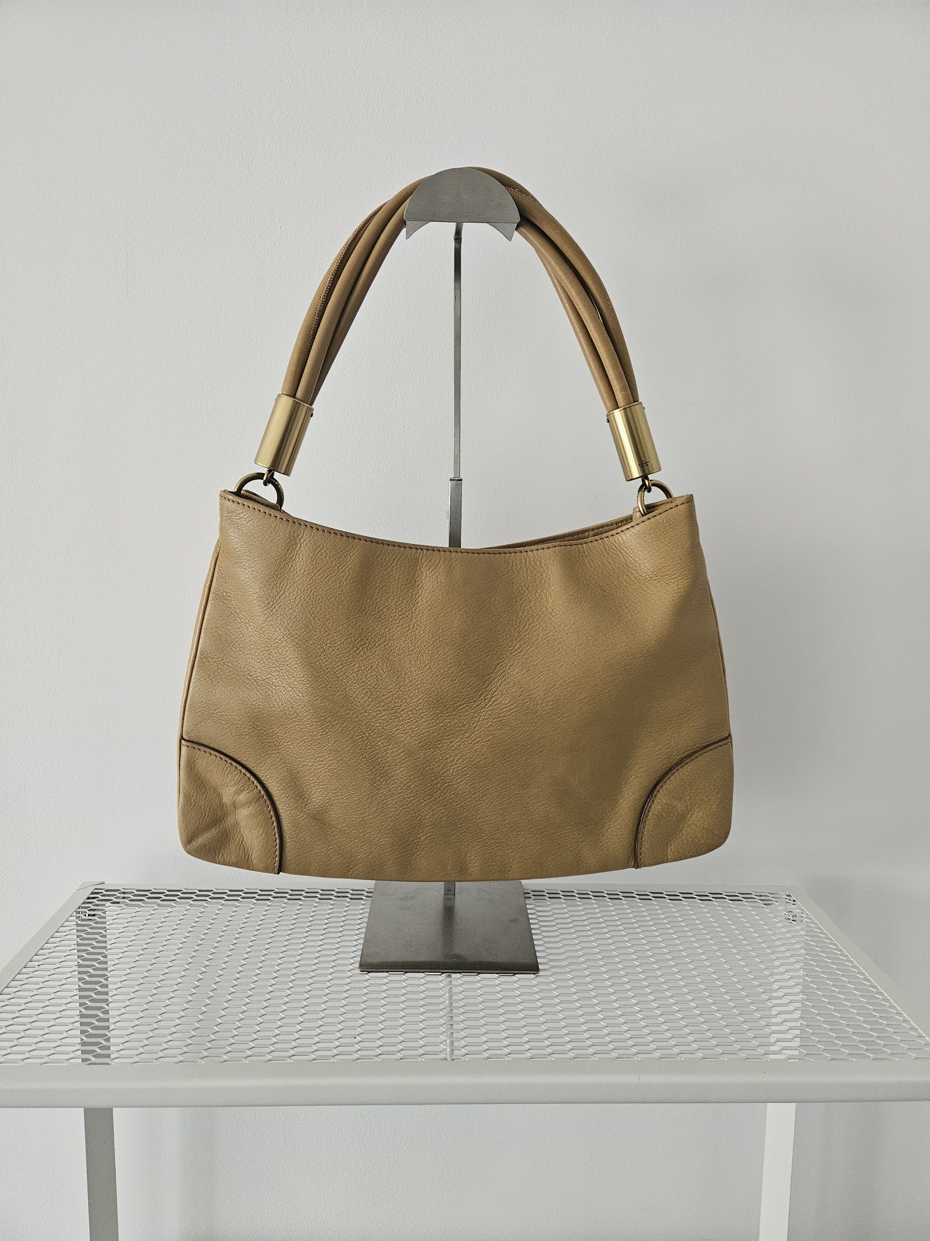 Gucci Vintage y2k gucci leather drawstring handbag Size ONE SIZE - 2 Thumbnail